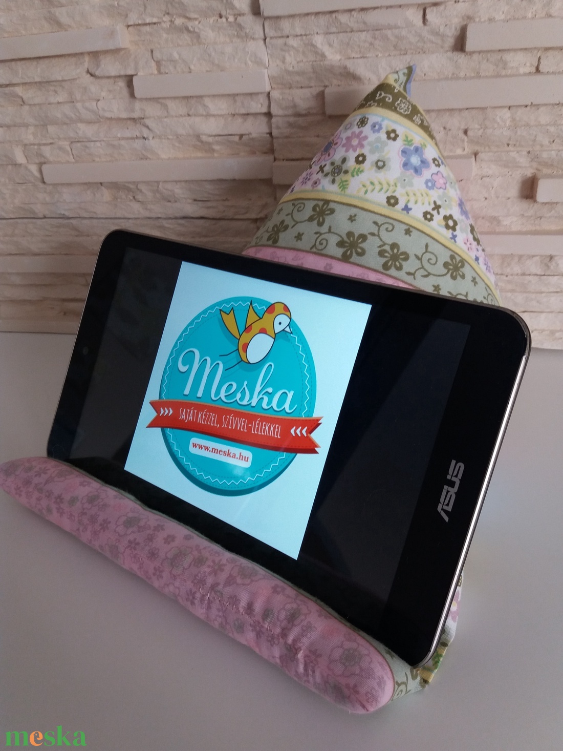 Tablet, telefon és kütyütartó párna - színes, virágokkal - táska & tok - laptop & tablettartó - ebook & tablet tok - Meska.hu Tablet, telefon és kütyütartó párna - színes, virágokkal - táska & tok - laptop & tablettartó - ebook & tablet tok - Meska.hu