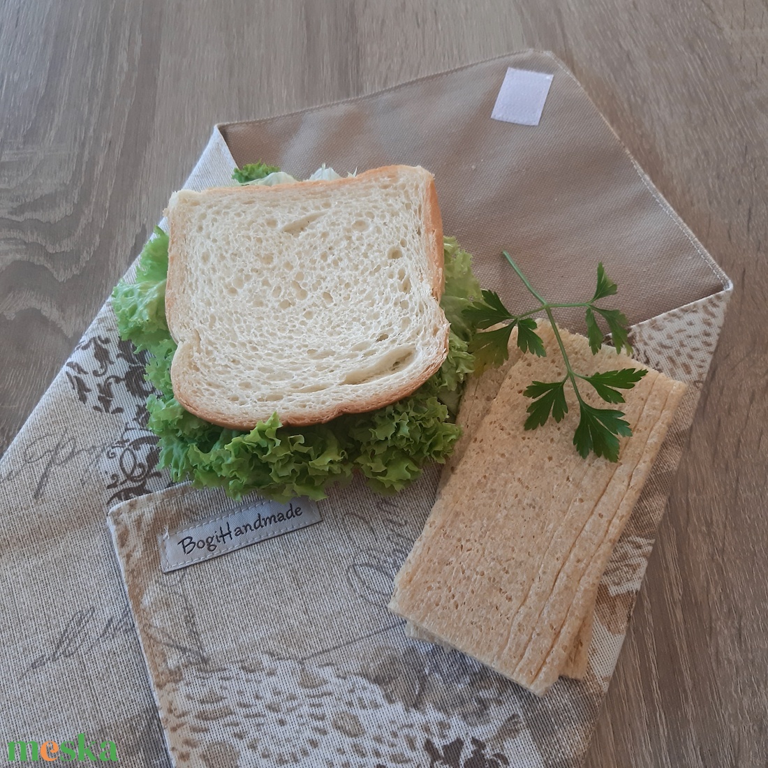 Újraszalvéta tépőzárral, romantikus mintával barna színárnyalatban - otthon & életmód - konyhafelszerelés, tálalás - konyhai textil - szalvéta - Meska.hu