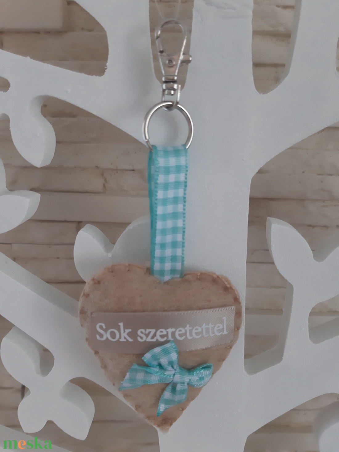 Filc mini szívecske kulcstartó barna és kék színárnyalatokban, felirattal - táska & tok - kulcstartó & táskadísz - kulcstartó - Meska.hu Filc mini szívecske kulcstartó barna és kék színárnyalatokban, felirattal - táska & tok - kulcstartó & táskadísz - kulcstartó - Meska.hu