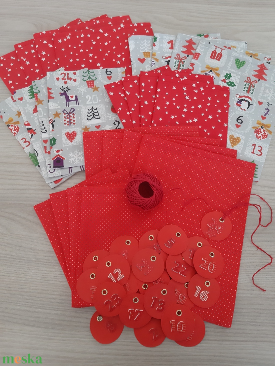 Adventi naptár - ünnepi, vidám színekben - karácsony - adventi díszek - adventi naptár - Meska.hu