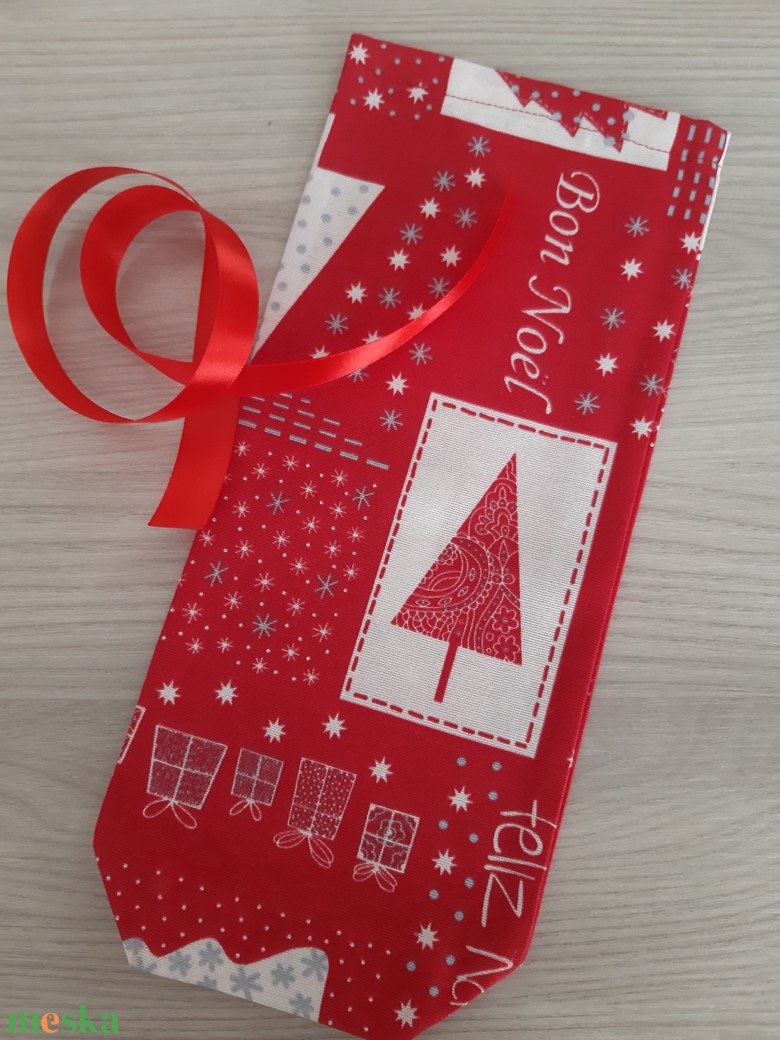 Boros, italos ajándékzsák - piros alapon kari mintás - otthon & életmód - konyhafelszerelés, tálalás - tálalás - bortartó - Meska.hu