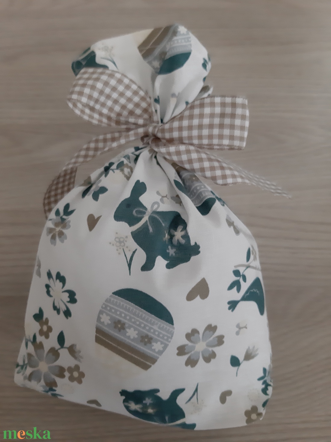 Húsvéti zsákocska ajándékozáshoz - fehér, kék és barna mintával - otthon & életmód - papír, írószer - Meska.hu