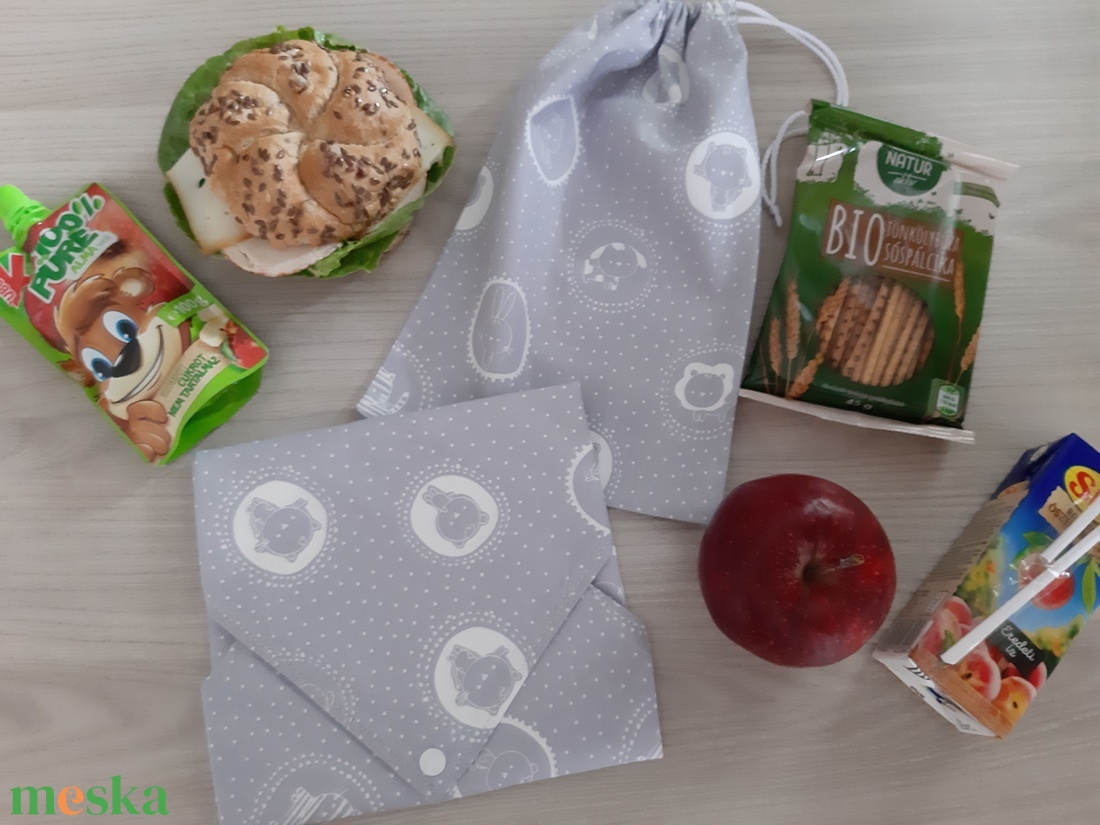Prémium tízórais szett (2 db-os) gyerekeknek - állatkák, szürke színvilágban - otthon & életmód - konyhafelszerelés, tálalás - konyhai textil - szalvéta - Meska.hu