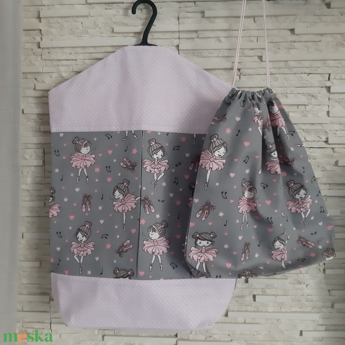 Ovis vagy bölcsis zsák és tornazsák szett csajoknak - balerina, halványrózsaszín pöttyökkel - játék & sport - ovis felszerelés - ovis szett - Meska.hu