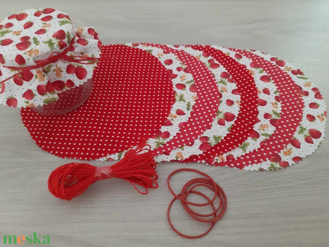 Befőttes tető szett - 8 db-os, eperkés és piros alapon pöttyös színek (eper) - otthon & életmód - konyhafelszerelés, tálalás - konyhai textil - edényfogó & edényfedő - Meska.hu Befőttes tető szett - 8 db-os, eperkés és piros alapon pöttyös színek (eper) - otthon & életmód - konyhafelszerelés, tálalás - konyhai textil - edényfogó & edényfedő - Meska.hu