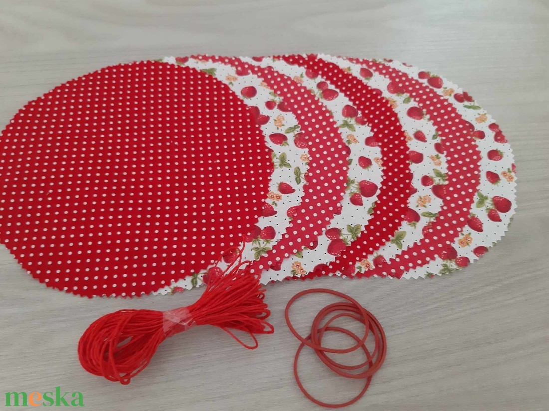 Befőttes tető szett - 8 db-os, eperkés és piros alapon pöttyös színek (eper) - otthon & életmód - konyhafelszerelés, tálalás - konyhai textil - edényfogó & edényfedő - Meska.hu Befőttes tető szett - 8 db-os, eperkés és piros alapon pöttyös színek (eper) - otthon & életmód - konyhafelszerelés, tálalás - konyhai textil - edényfogó & edényfedő - Meska.hu
