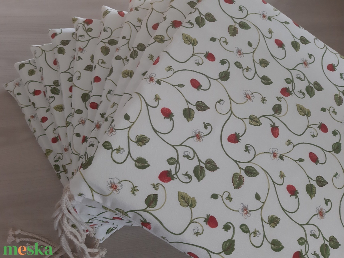 Székpárna szett (10 db-os) - eperke mintával - otthon & életmód - lakástextil - székpárna, huzat - Meska.hu