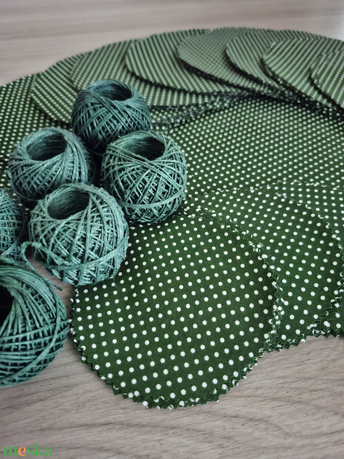 Befőttes tető szett - 160 db-os, zöld pötyis - otthon & életmód - konyhafelszerelés, tálalás - konyhai textil - edényfogó & edényfedő - Meska.hu Befőttes tető szett - 160 db-os, zöld pötyis - otthon & életmód - konyhafelszerelés, tálalás - konyhai textil - edényfogó & edényfedő - Meska.hu