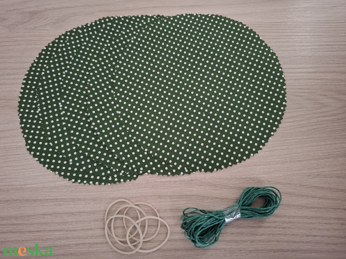 Befőttes tető szett - 5 db-os, zöld pötyis (ubis) - otthon & életmód - konyhafelszerelés, tálalás - konyhai textil - edényfogó & edényfedő - Meska.hu