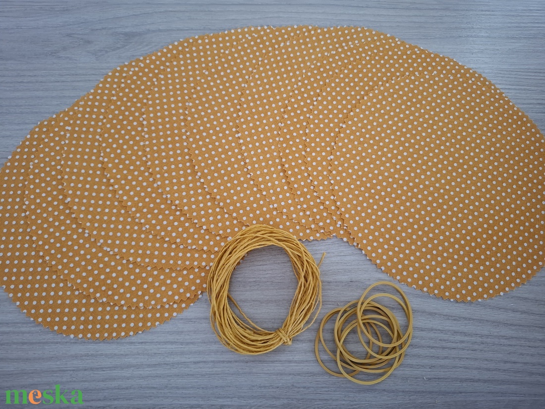 Befőttes tető szett - 10 db-os, napsárga pötyis (barack) - otthon & életmód - konyhafelszerelés, tálalás - konyhai textil - edényfogó & edényfedő - Meska.hu Befőttes tető szett - 10 db-os, napsárga pötyis (barack) - otthon & életmód - konyhafelszerelés, tálalás - konyhai textil - edényfogó & edényfedő - Meska.hu