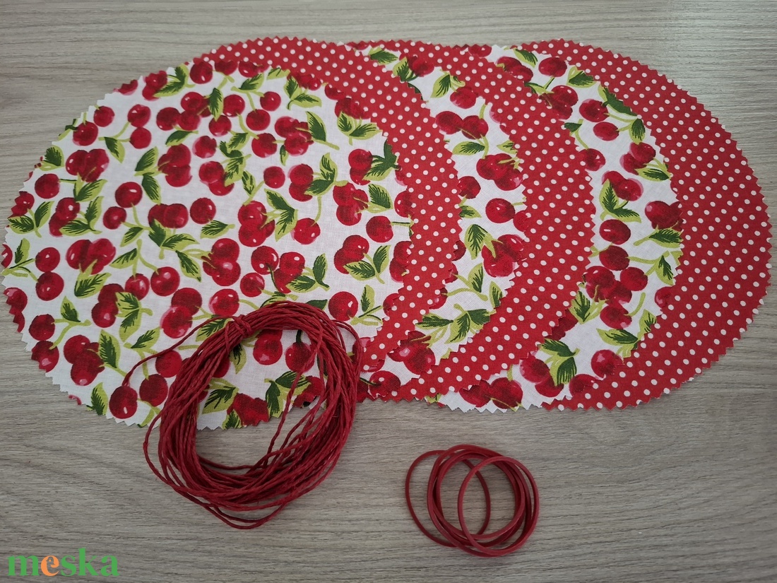 Befőttes tető szett - 6 db-os, meggyes és piros alapon pöttyös variációk (meggy, cseresznye) - otthon & életmód - konyhafelszerelés, tálalás - konyhai textil - edényfogó & edényfedő - Meska.hu