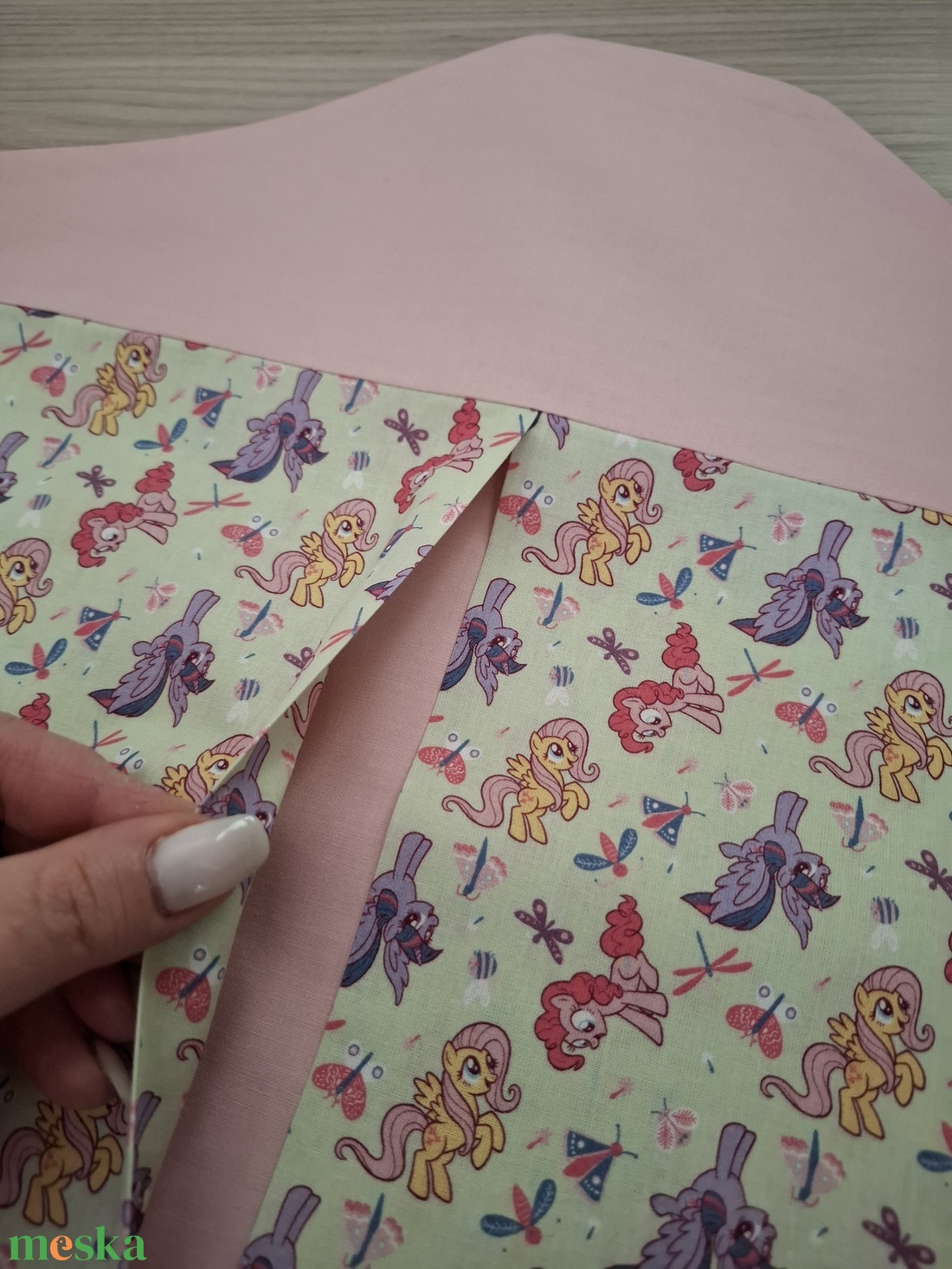 Ovis vagy bölcsis zsák és tornazsák szett csajoknak - My Little Pony, csajos színvilágban - játék & sport - ovis felszerelés - ovis szett (zsák és tornazsák) - Meska.hu Ovis vagy bölcsis zsák és tornazsák szett csajoknak - My Little Pony, csajos színvilágban - játék & sport - ovis felszerelés - ovis szett (zsák és tornazsák) - Meska.hu