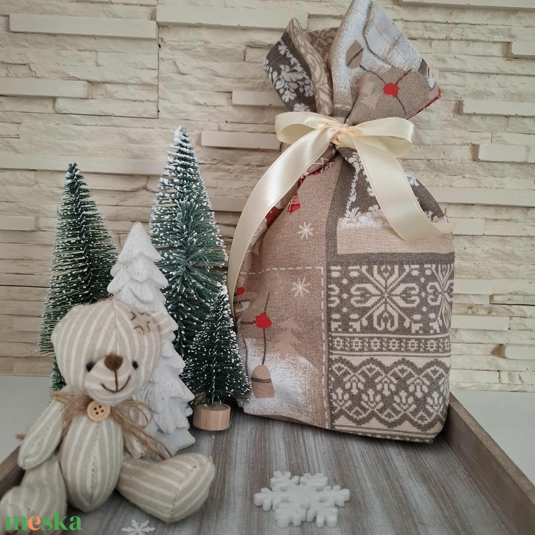 Mikulás zsák - hóember, melegbarna színvilágban - karácsony - mikulás - mikulás zsák - Meska.hu
