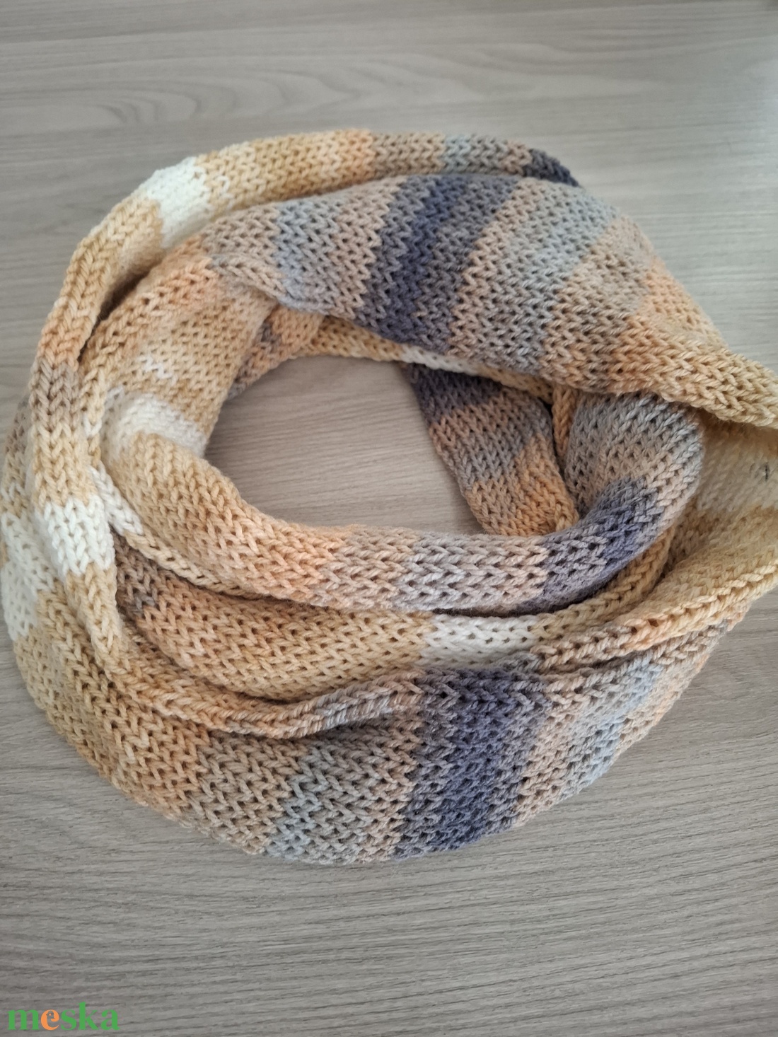 Kötött csősál batikolt fonalból - őszi szellő (szürke és bézs árnyalatok) - ruha & divat - sál, sapka, kendő - sál - Meska.hu