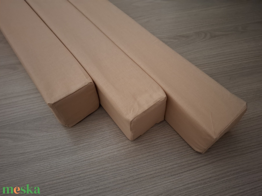 Huzatfogó - ablakba, ajtóhoz, egyedi méretben - otthon & életmód - lakástextil - falvédő - Meska.hu