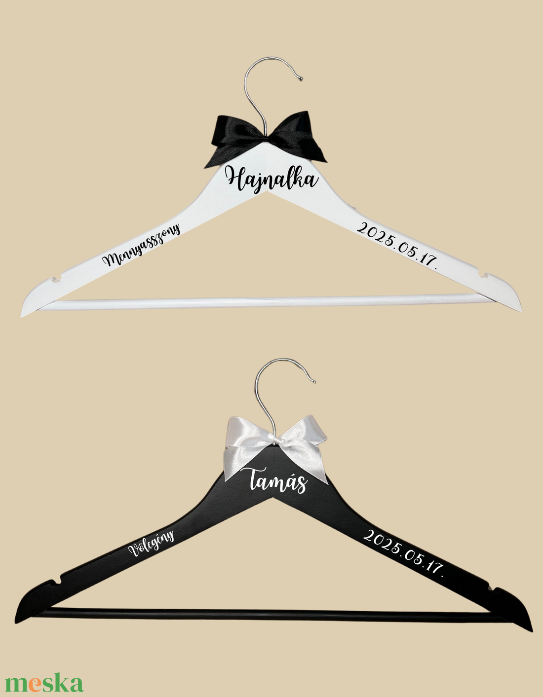 Fekete- fehér vállfa - esküvő - ruha - vállfa - Meska.hu