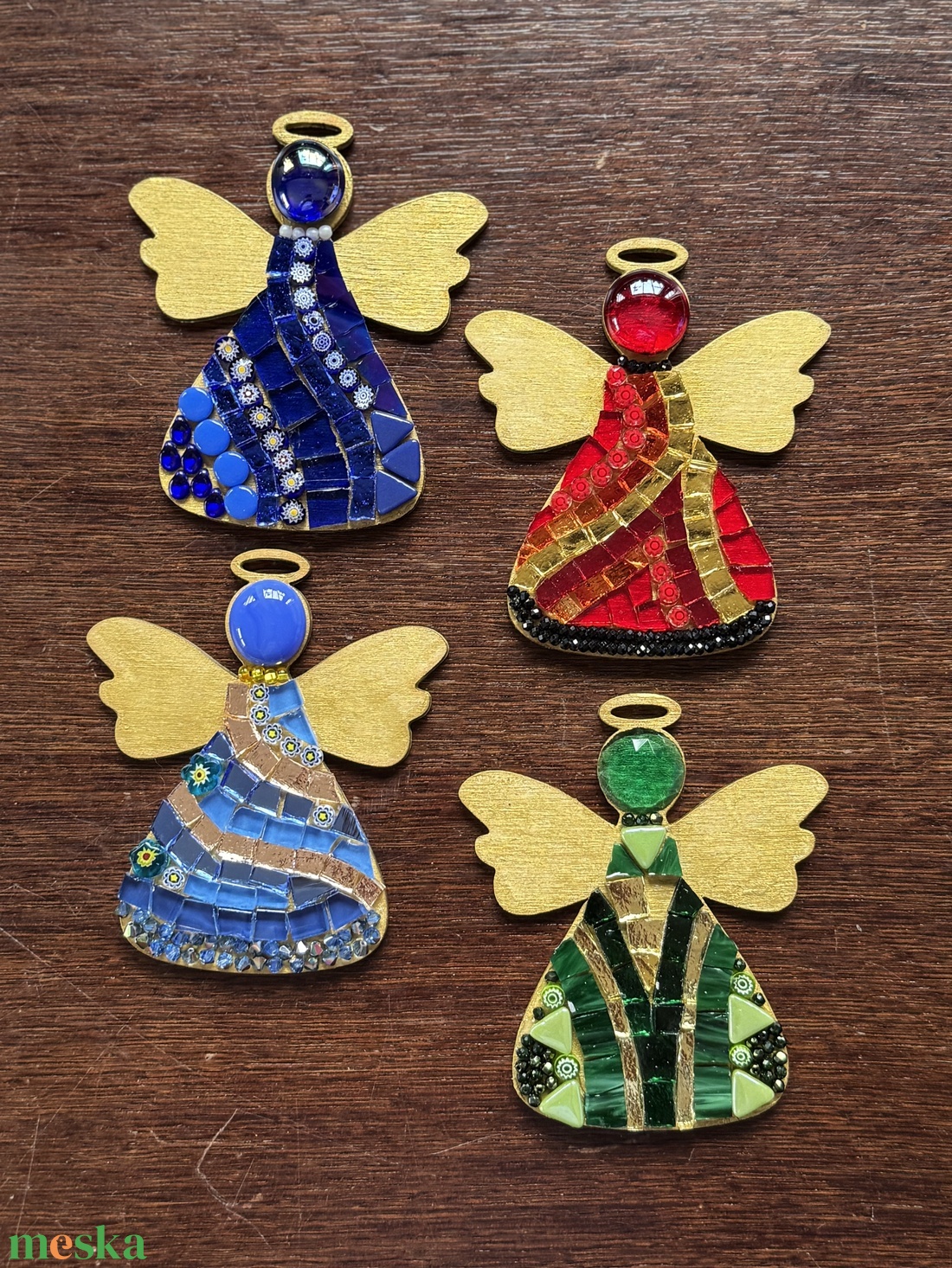 Arany-kék angyalka fa alapon. 10x8 cm - karácsony - karácsonyi lakásdekoráció - karácsonyfadíszek - Meska.hu