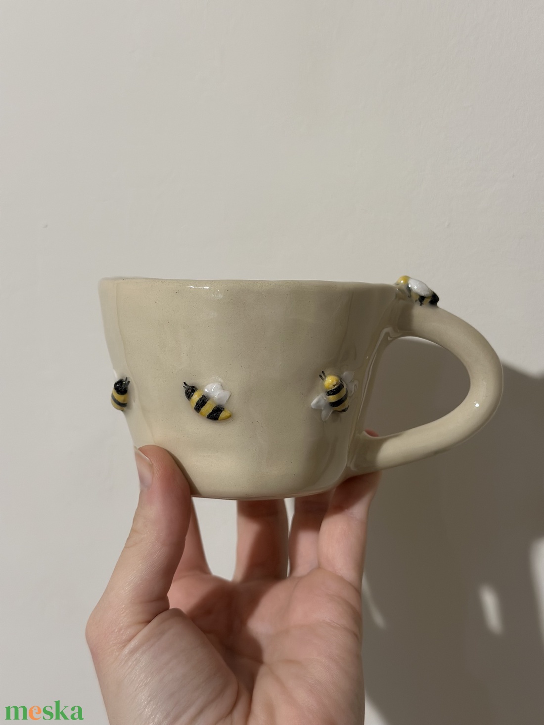Méhecskés bögre - otthon & életmód - konyhafelszerelés, tálalás - tálalás - bögre & csésze - Meska.hu