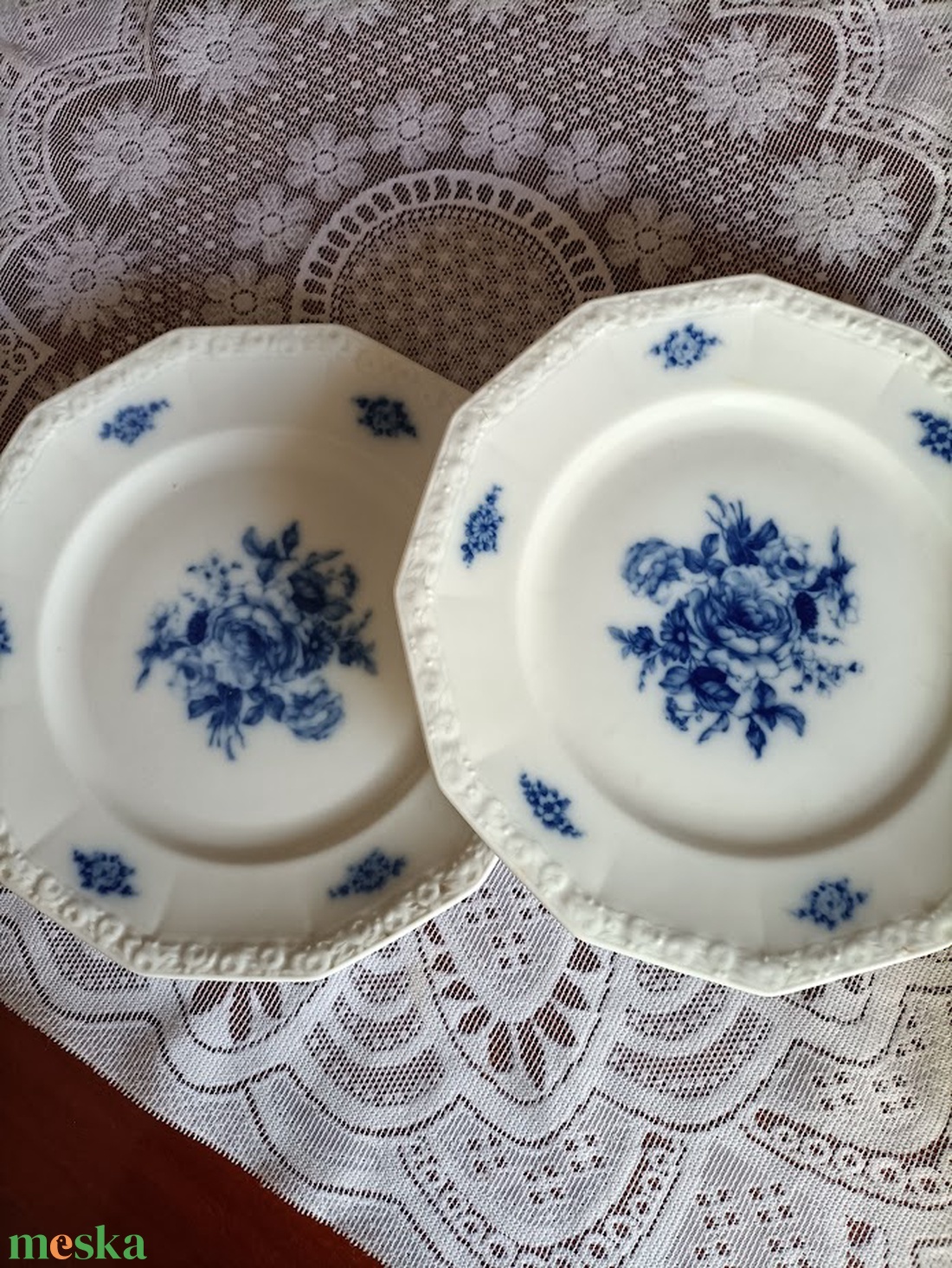 Porcelán tányér kék mintával. - otthon & életmód - konyhafelszerelés, tálalás - tálalás - tányér & étkészlet - Meska.hu