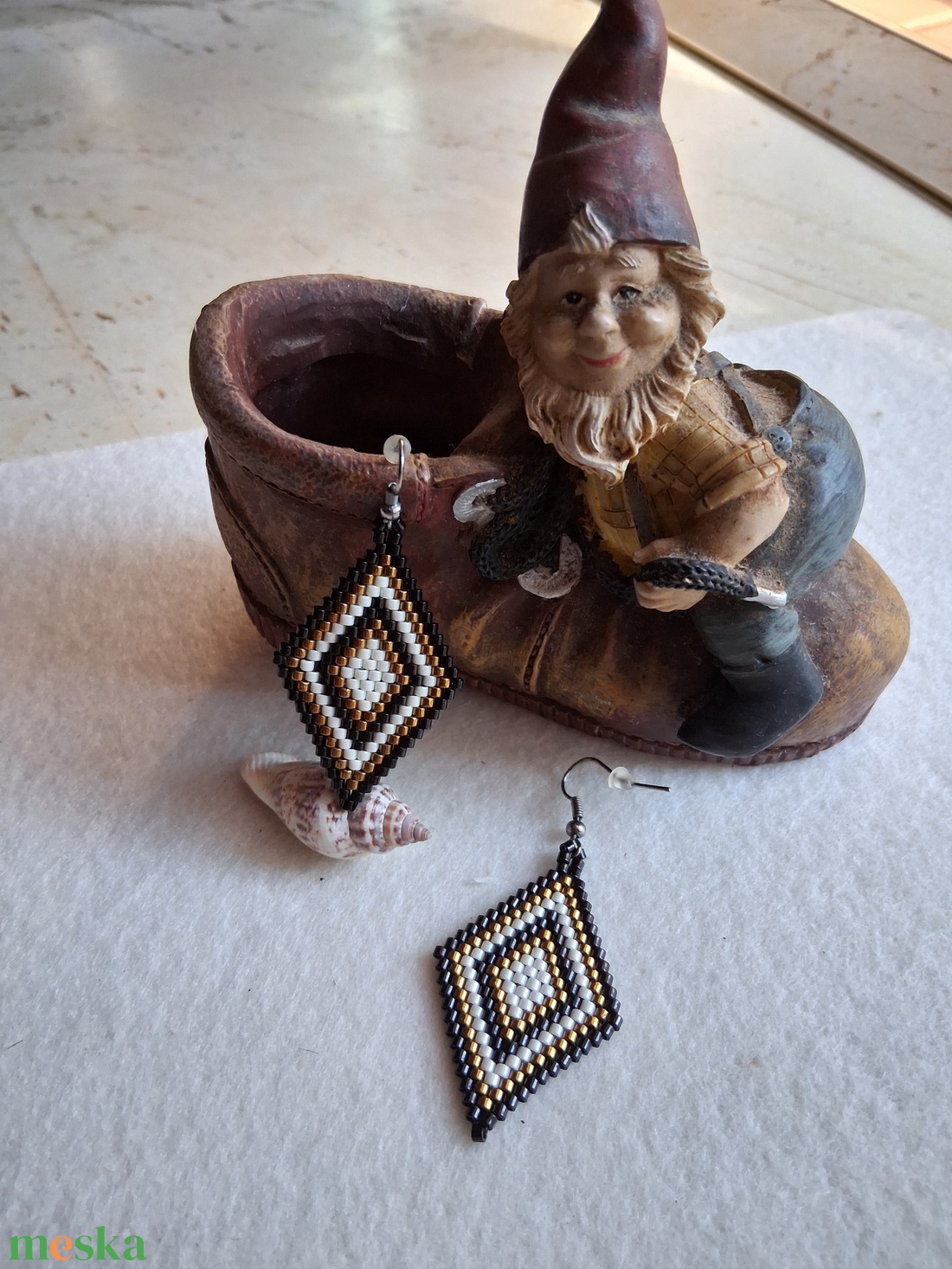 Rombusz Gyöngyfűzött fülbevaló  - ékszer - fülbevaló - lógó fülbevaló - Meska.hu