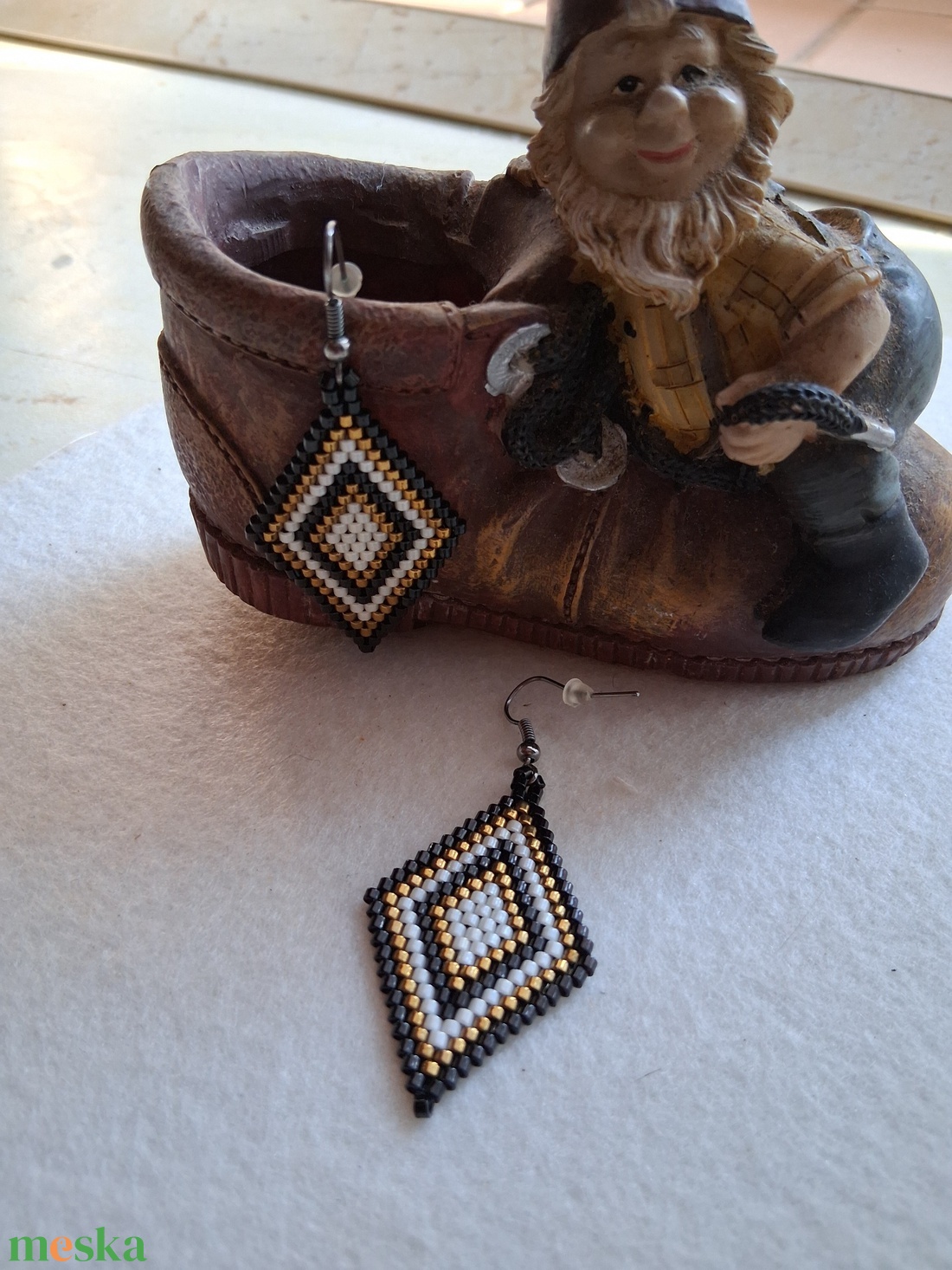 Rombusz Gyöngyfűzött fülbevaló  - ékszer - fülbevaló - lógó fülbevaló - Meska.hu