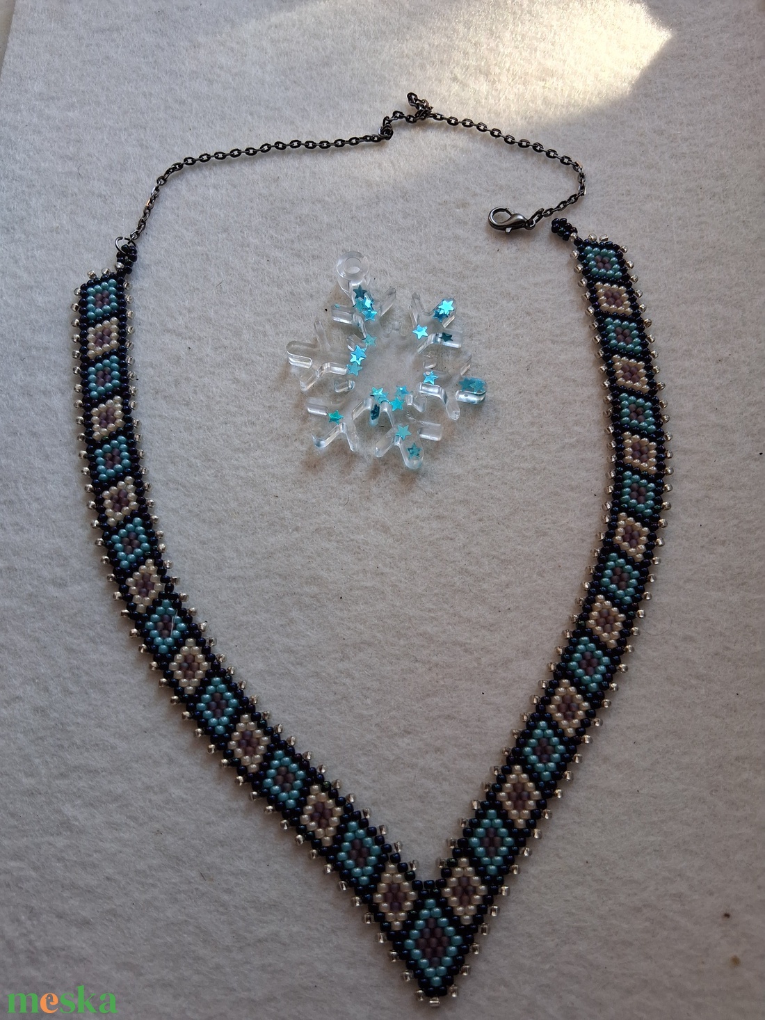 Elegáns gyöngyfűzött nyaklánc - ékszer - nyaklánc - hosszú nyaklánc - Meska.hu