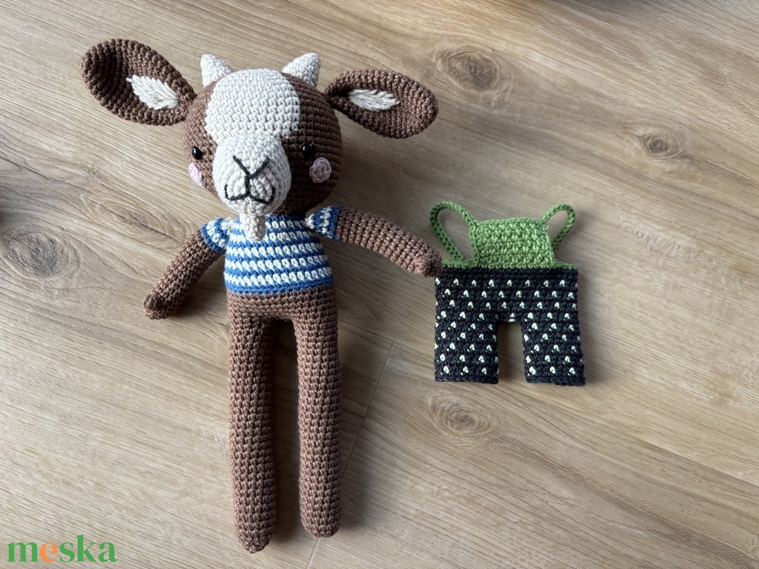 PicaPau horgolt kecske - játék & sport - plüssállat & játékfigura - más figura - Meska.hu