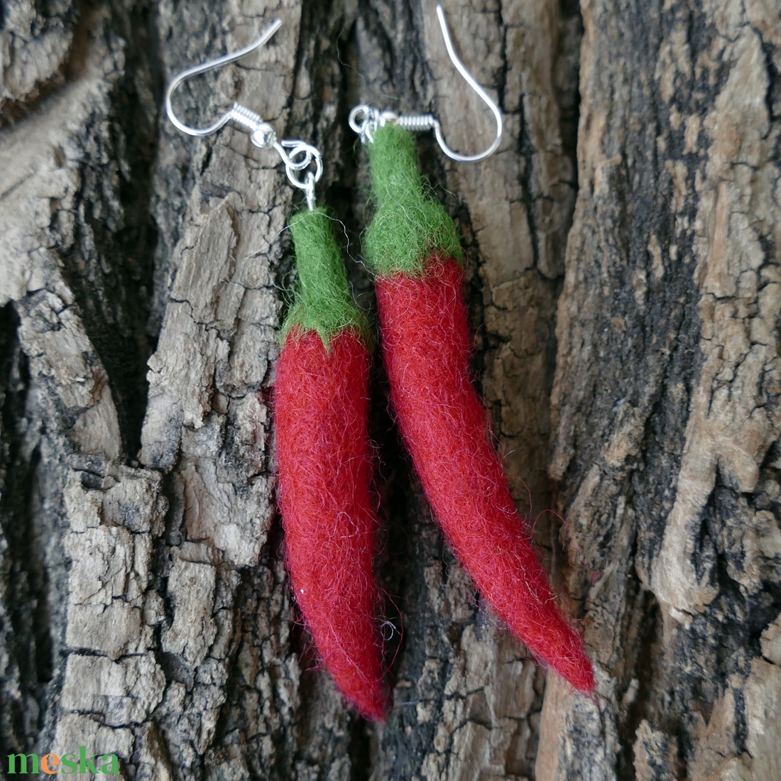 Kalocsai paprika (hosszú) - nemezelt fülbevaló merinói gyapjúból - ékszer - fülbevaló - lógó fülbevaló - Meska.hu