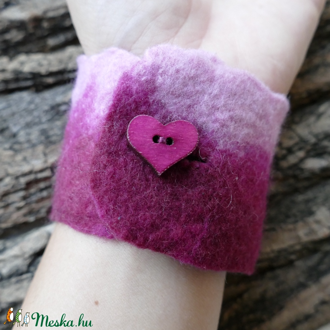 Pink lélekmelegítő- nemezelt karpánt, karkötő, csuklómelegítő - ékszer - karkötő - széles karkötő - Meska.hu