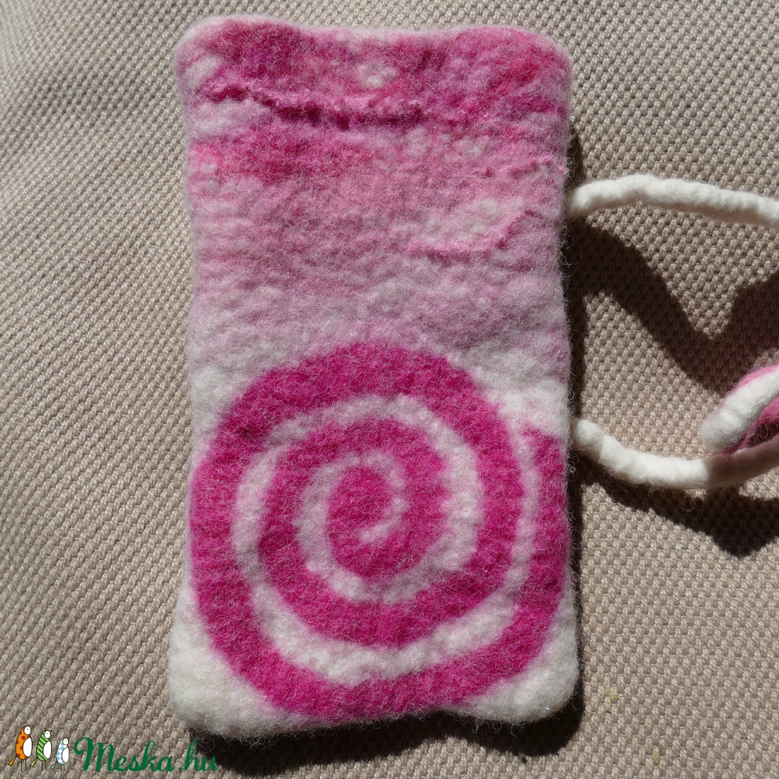 Pink spirál - nemezelt övtáska, tartó, tok - táska & tok - övtáska - Meska.hu Pink spirál - nemezelt övtáska, tartó, tok - táska & tok - övtáska - Meska.hu