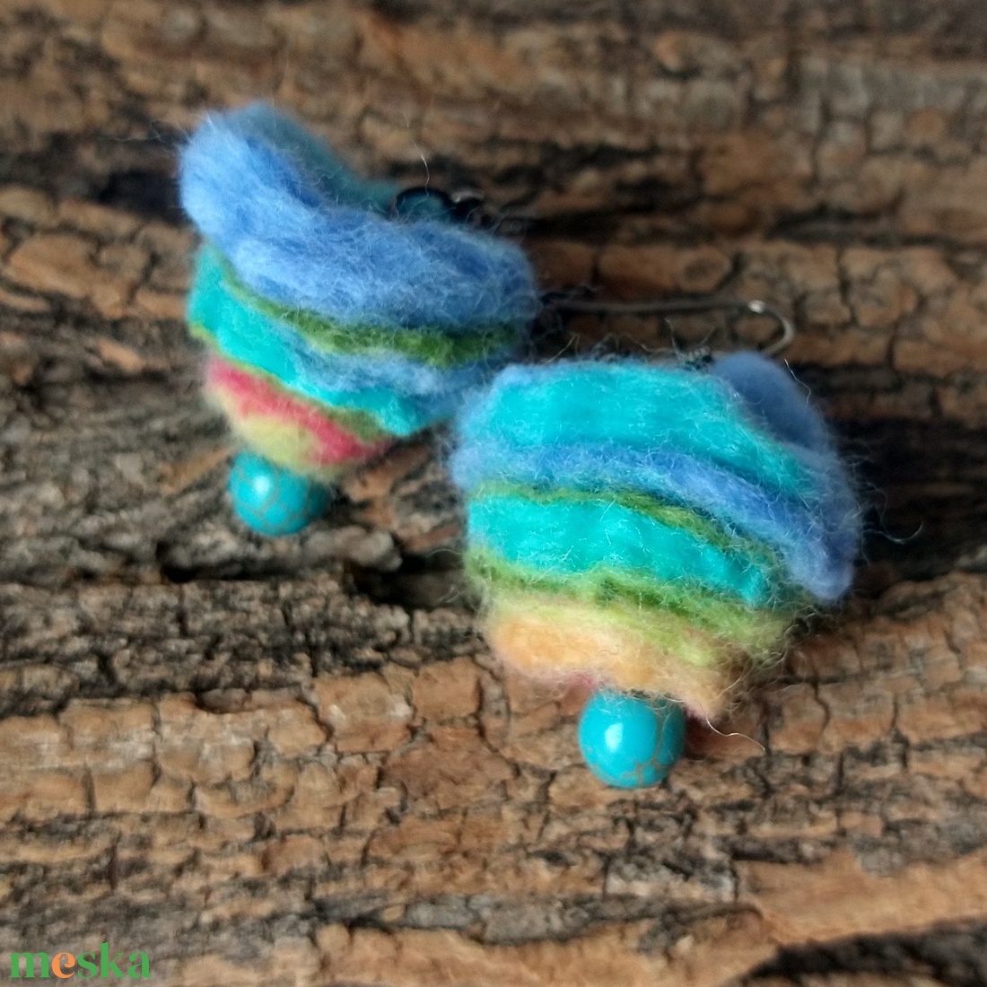 Bohém fülbevaló 5. - újra felhasznált anyagból készült, színes, gyapjú fülbevaló  - ékszer - fülbevaló - lógó fülbevaló - Meska.hu