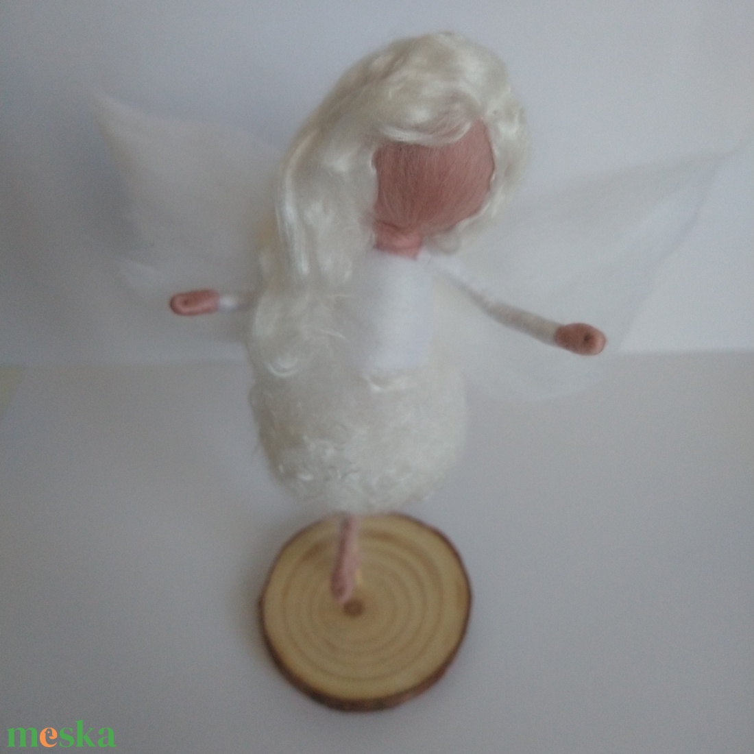 Hófehér tündér - gyapjú tündér, fehér színben, selyemmel - otthon & életmód - dekoráció - dísztárgy - Meska.hu