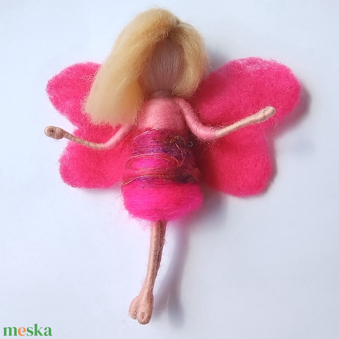 Ragyogó pink tündér - tűnemezelt gyapjú tündér, selyemmel - otthon & életmód - dekoráció - dísztárgy - Meska.hu