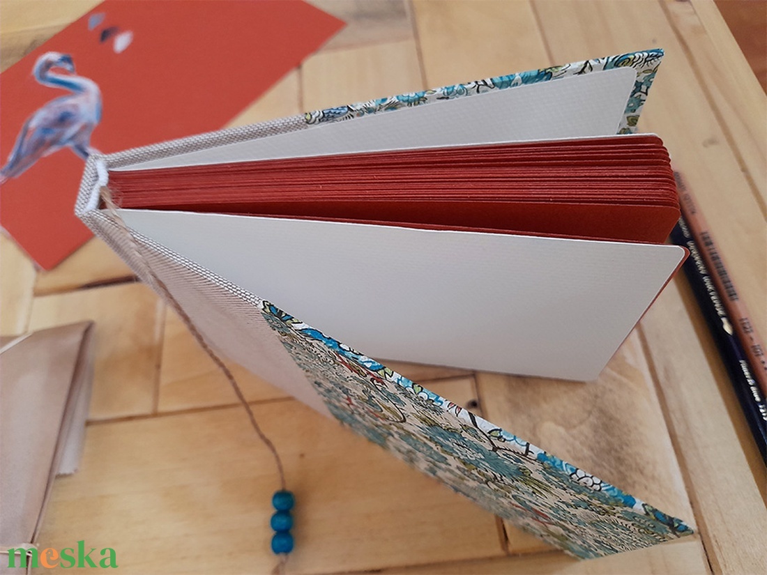 Egyedi sketchbook - kézi kötésű, vörös lapokból - otthon & életmód - papír, írószer - jegyzetfüzet & napló - Meska.hu Egyedi sketchbook - kézi kötésű, vörös lapokból - otthon & életmód - papír, írószer - jegyzetfüzet & napló - Meska.hu
