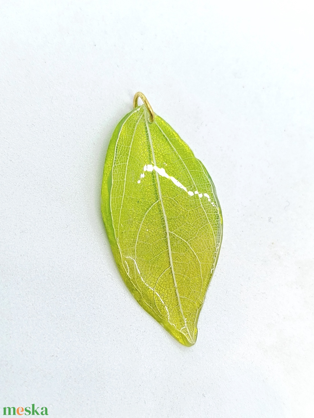 Levélér medálok - ékszer - nyaklánc - medál - Meska.hu