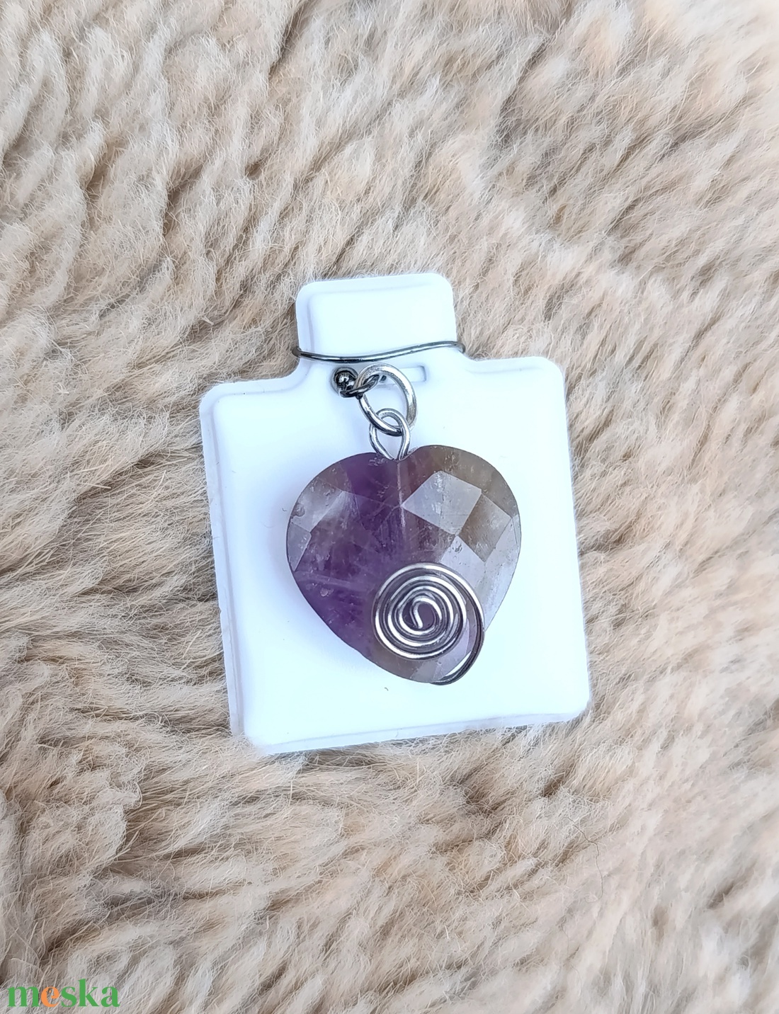 Ametiszt medál drót-csigával - ékszer - nyaklánc - medálos nyaklánc - Meska.hu