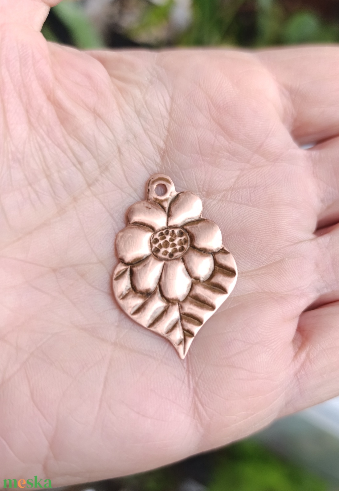 Romantikus réz virág medál - ékszer - nyaklánc - medál - Meska.hu