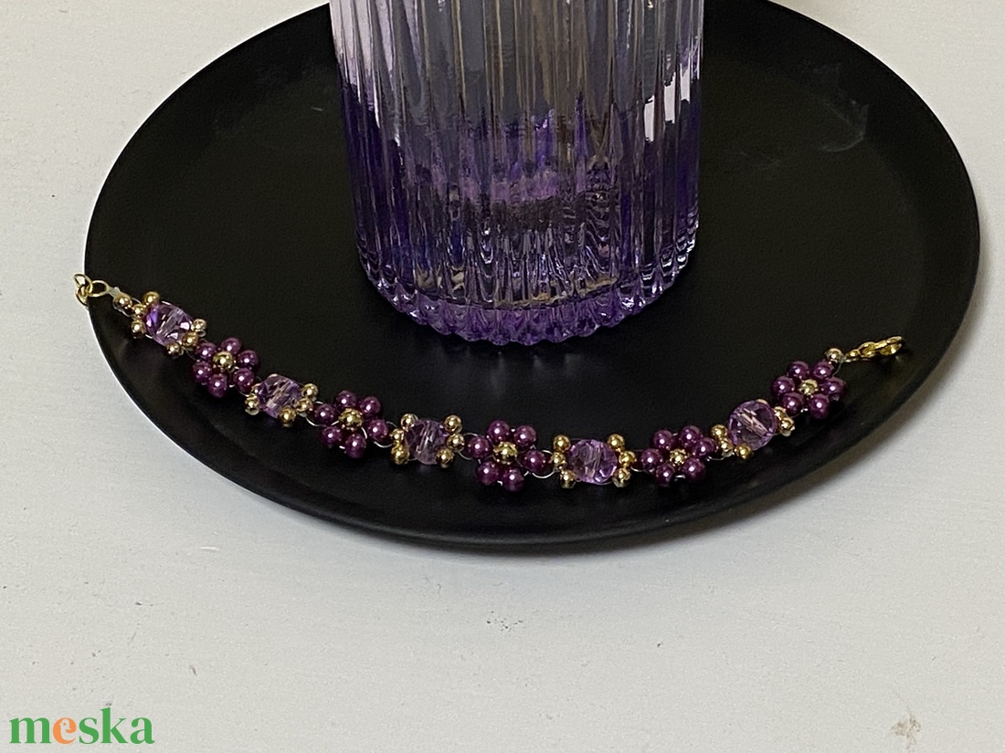 Lila karkötő - ékszer - karkötő - gyöngyös karkötő - Meska.hu