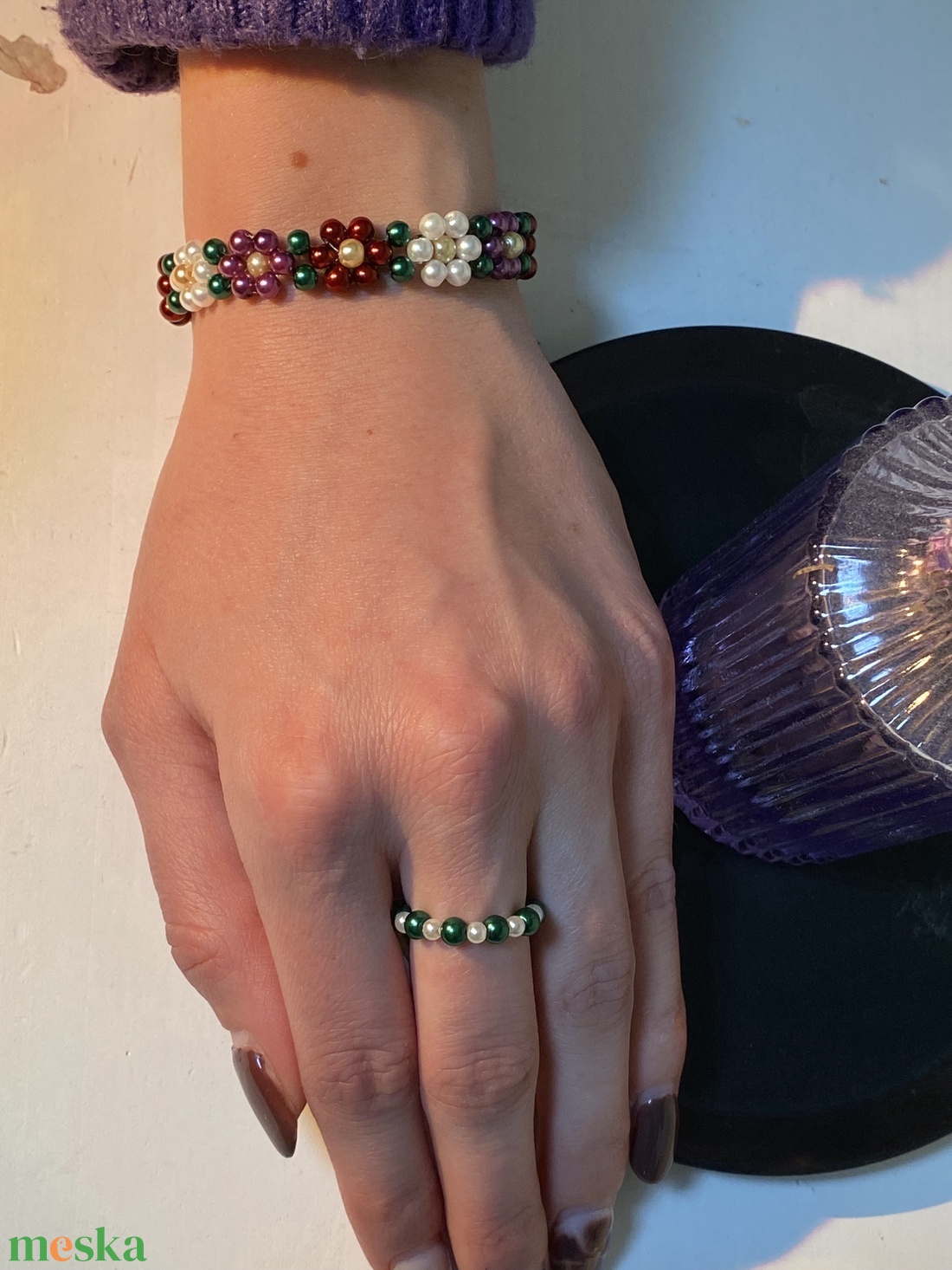 Színes virágos karkötő - ékszer - karkötő - gyöngyös karkötő - Meska.hu