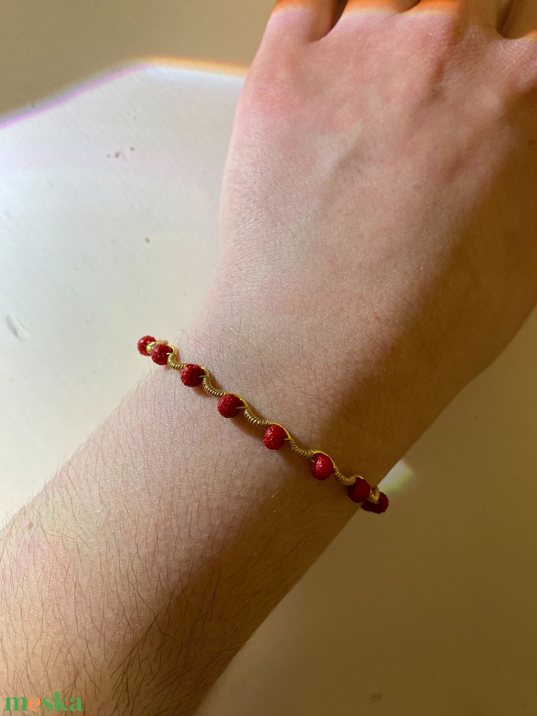 Piros gyöngyös karkötő - ékszer - karkötő - gyöngyös karkötő - Meska.hu