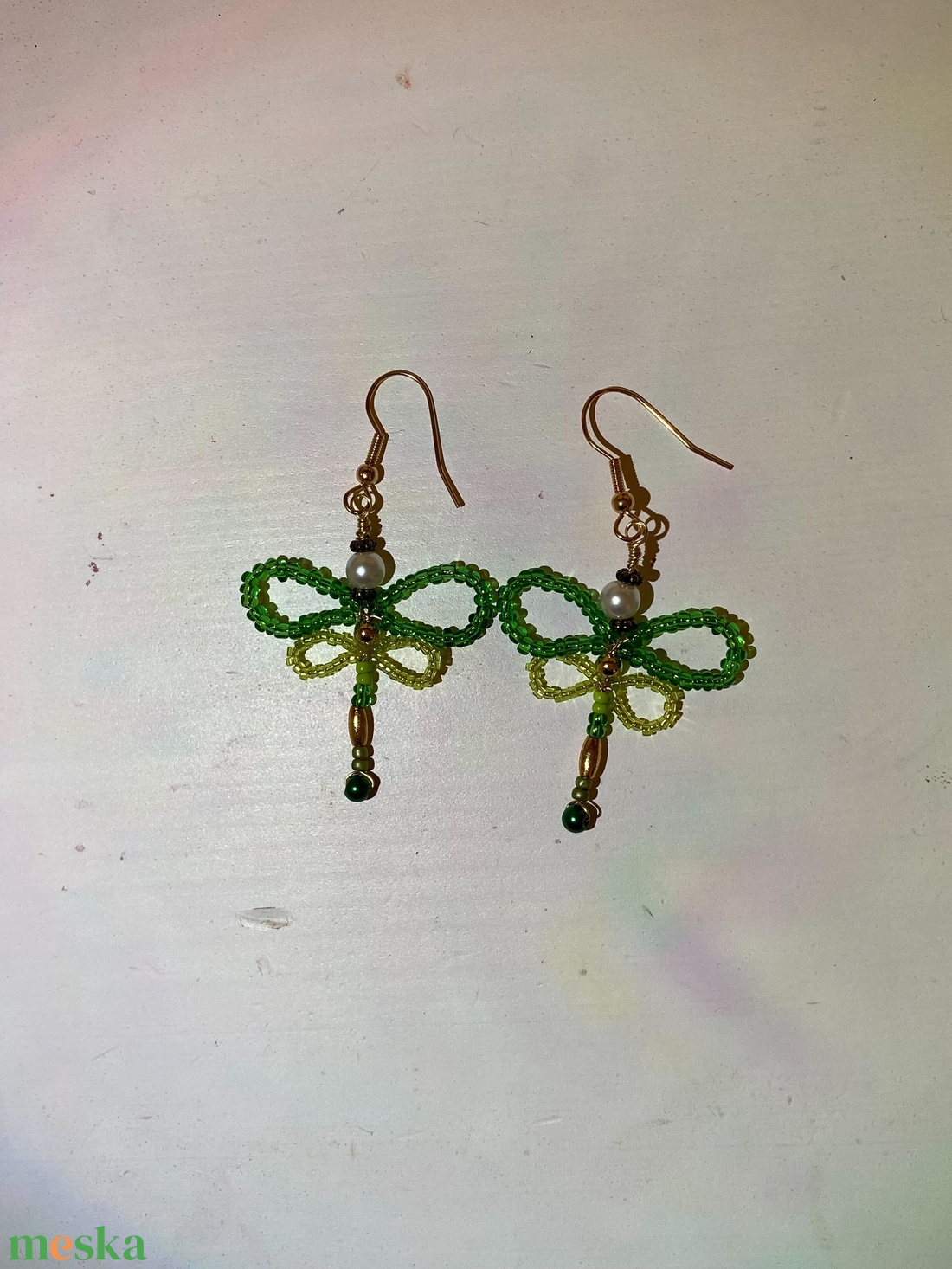 Zöld szitakötős fülbevaló - ékszer - fülbevaló - lógó fülbevaló - Meska.hu