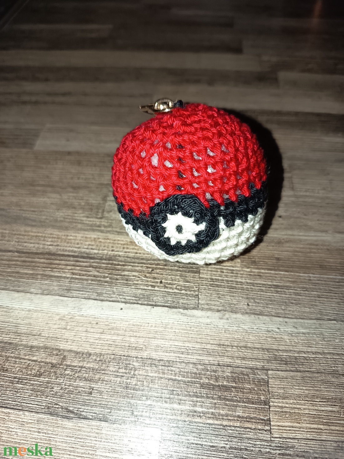 Pokélabda kulcstartó - táska & tok - kulcstartó & táskadísz - kulcstartó - Meska.hu