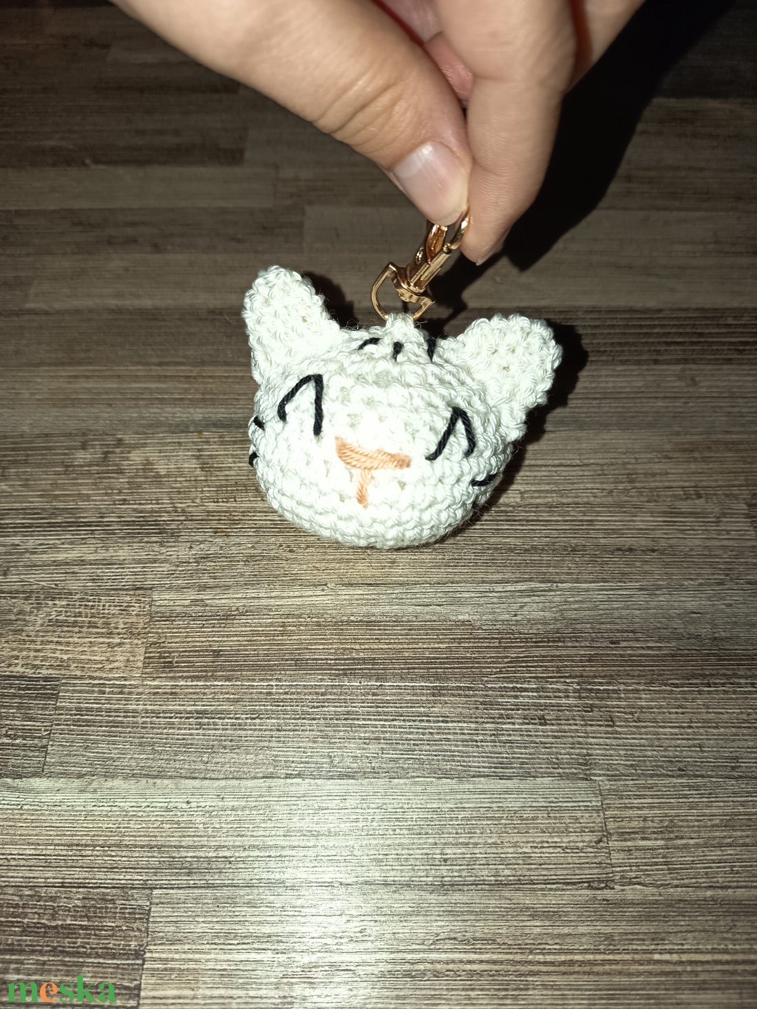 Horgolt cica kulcstartó - táska & tok - kulcstartó & táskadísz - kulcstartó - Meska.hu