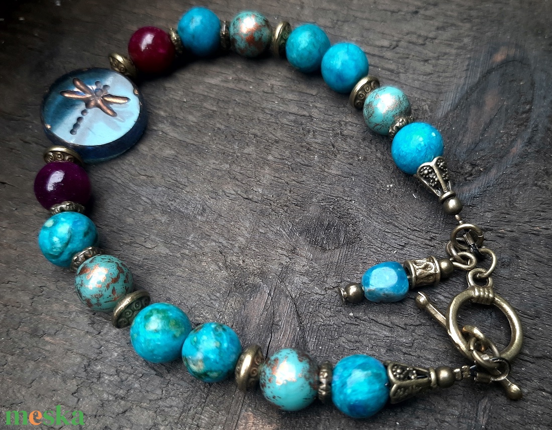 Szitakötő achátok között - ékszer - karkötő - gyöngyös karkötő - Meska.hu