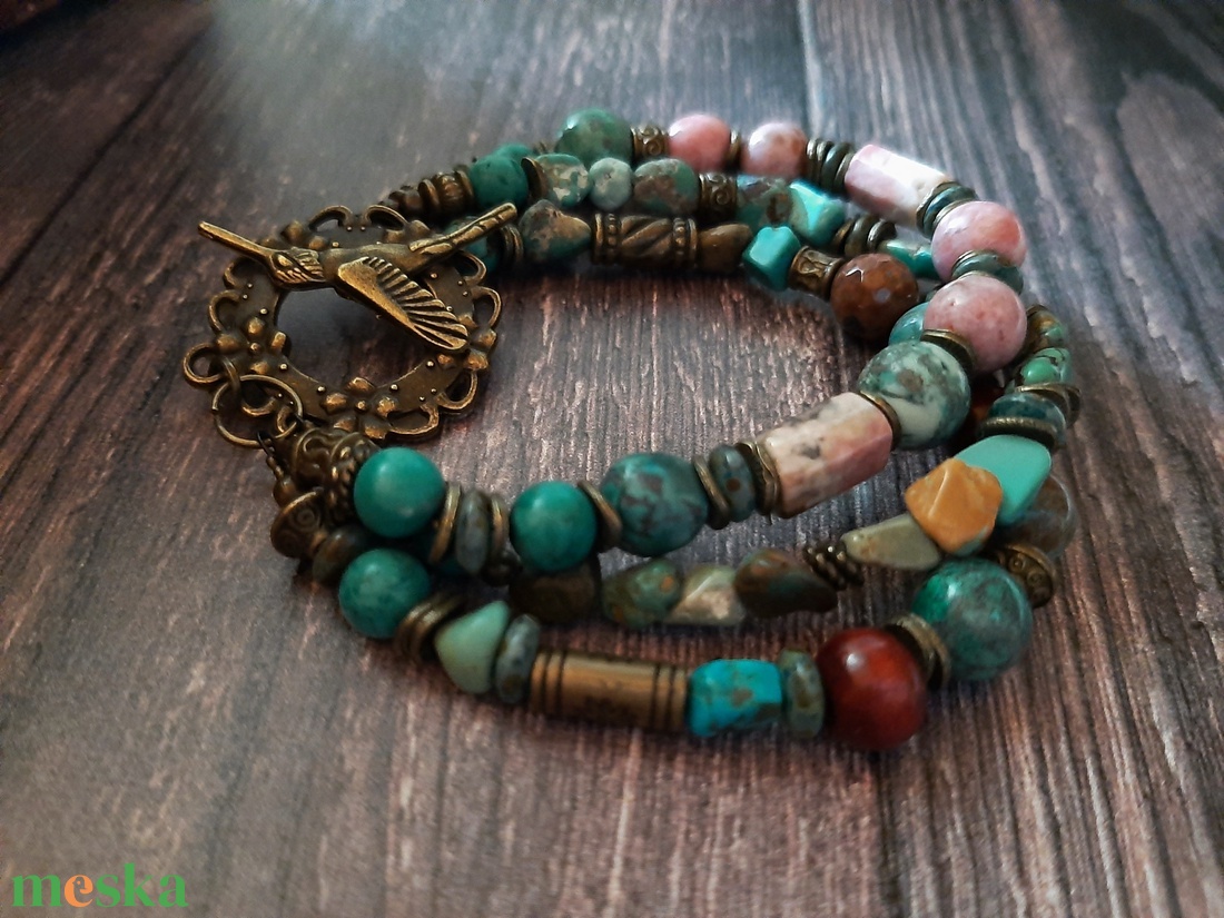 karkötő valódi türkiz, jáspis és rodokrozit gyöngyökkel - ékszer - karkötő - gyöngyös karkötő - Meska.hu