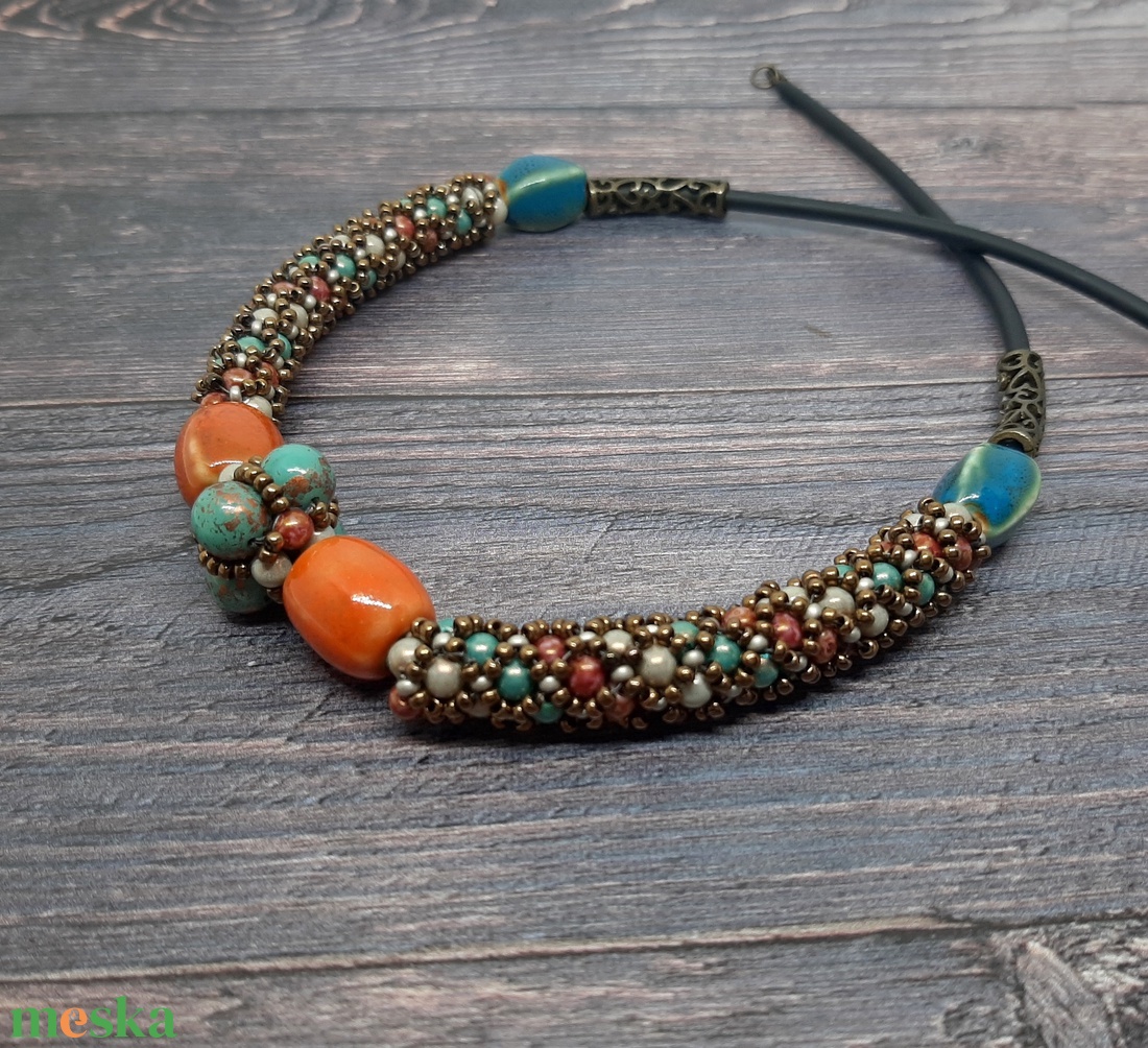 Türkiz-narancssárga nyaklánc, statement nyaklánc, vaskos nyaklánc - ékszer - nyaklánc - statement nyaklánc - Meska.hu