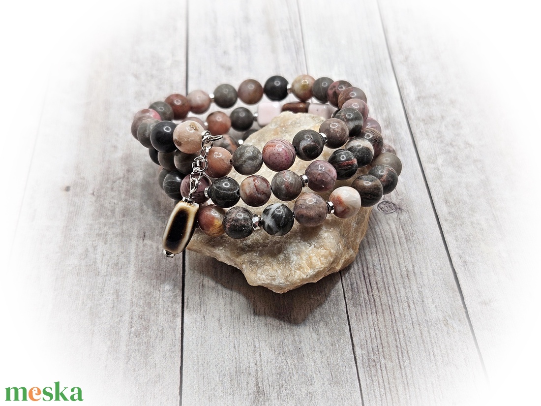 Szürke-barna-rózsaszin karperec - ékszer - karkötő - széles karkötő - Meska.hu