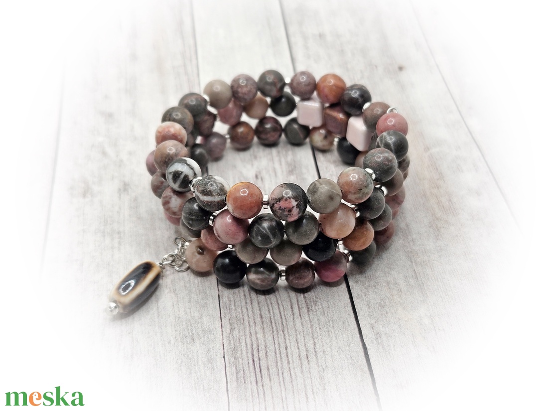 Szürke-barna-rózsaszin karperec - ékszer - karkötő - széles karkötő - Meska.hu