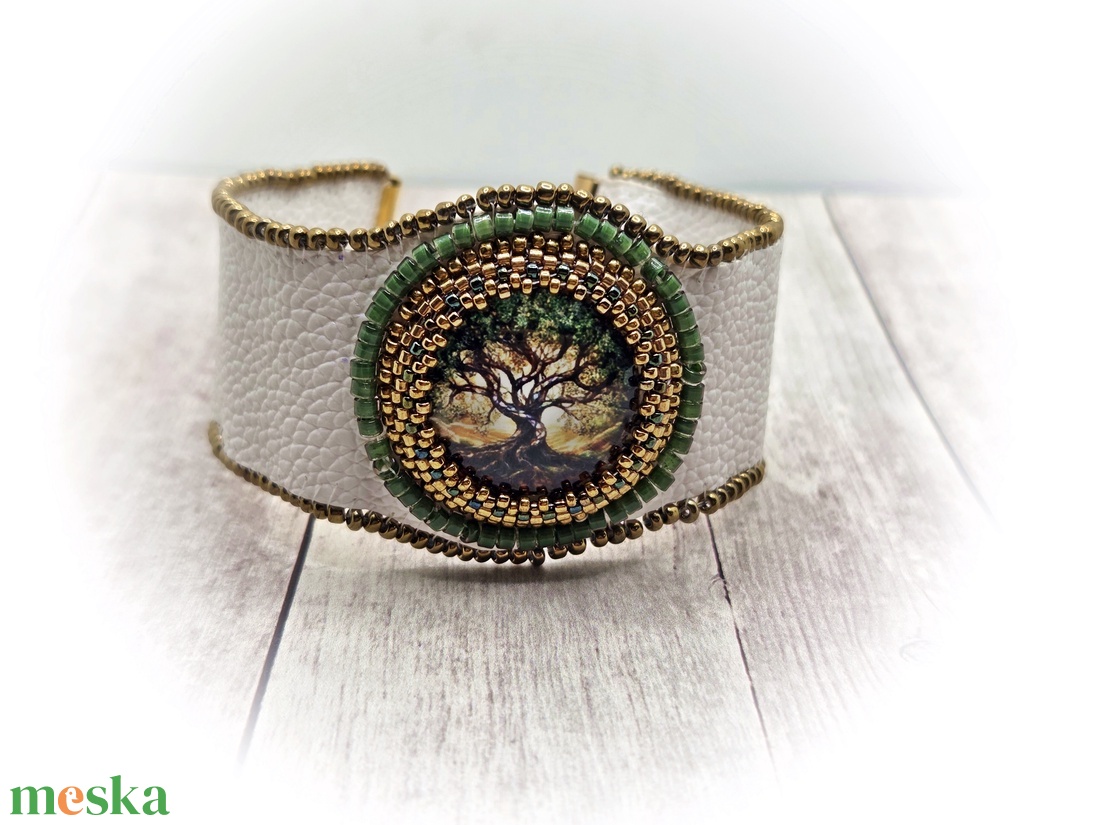 Életfás himzett karkötő - ékszer - karkötő - széles karkötő - Meska.hu