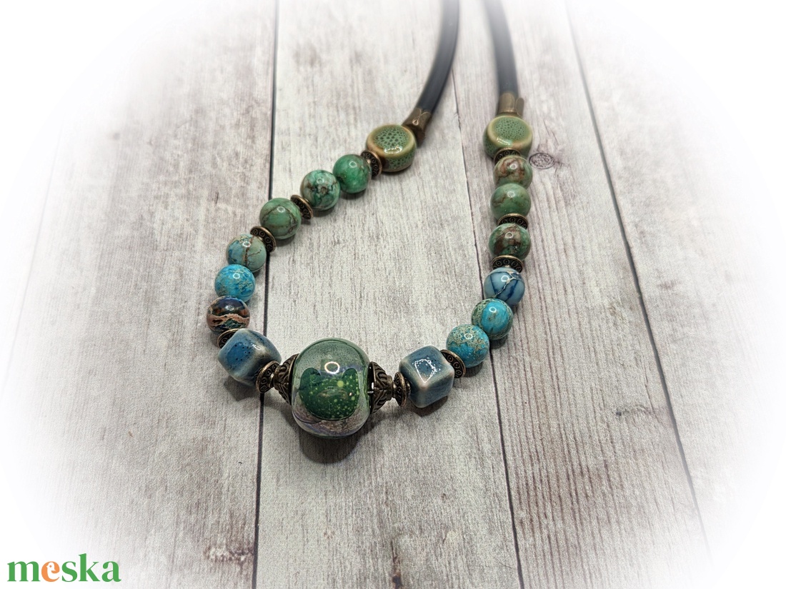 Jáspis-türkiz nyaklánc - ékszer - nyaklánc - gyöngyös nyaklánc - Meska.hu